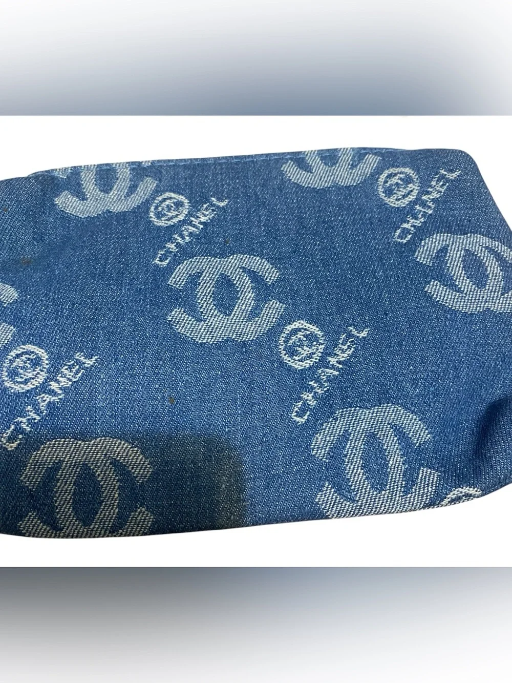 CHANEL Blue CC Logo Zip Pouch Cosmetic Bag NWT